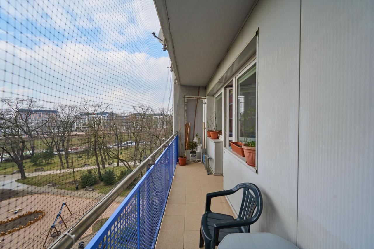 Apartment Legnicka By Renters *