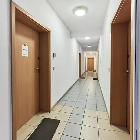 Apartments Wroclaw Legnicka By Noclegi Renters Exterior photo