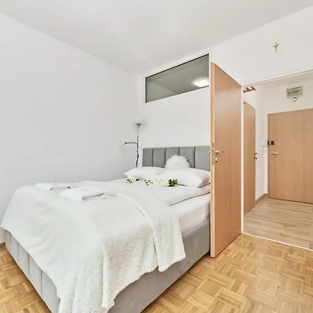 Apartments Wroclaw Legnicka By Noclegi Renters Exterior photo